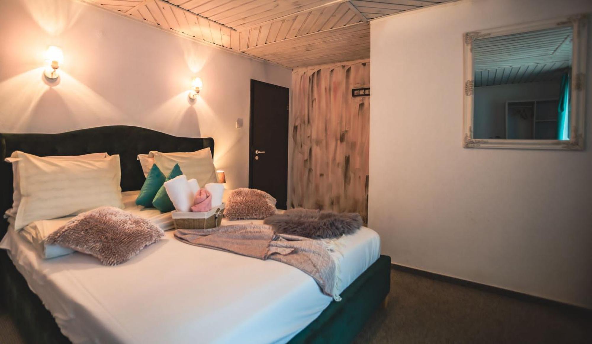 Anelisse Inn Moeciu De Sus Exterior foto